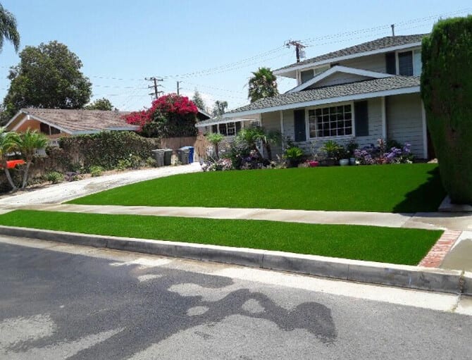 residential home artificial grass lawn